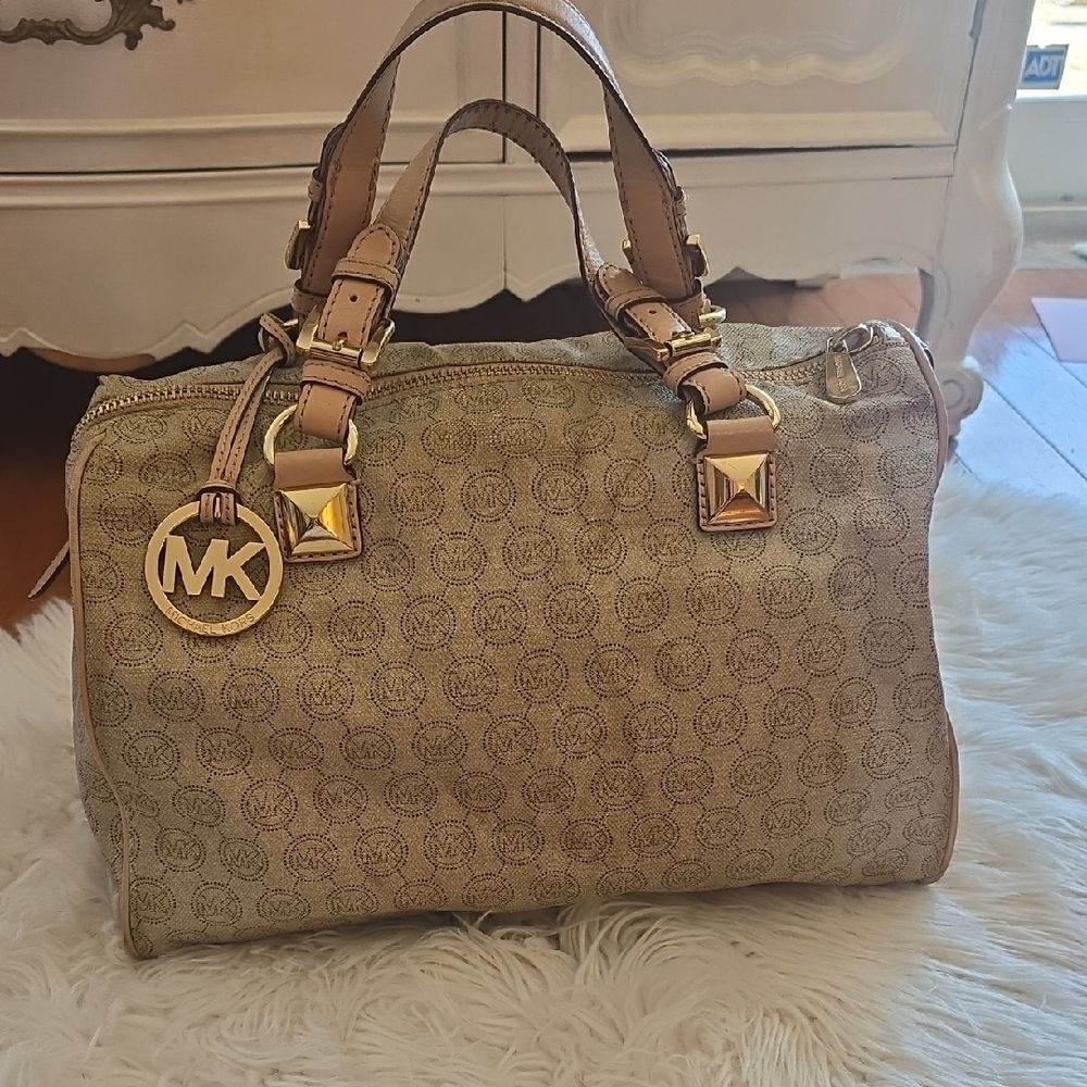 Michael Kors Grayson Speedy with Gold Accents - Picture 2 of 12
